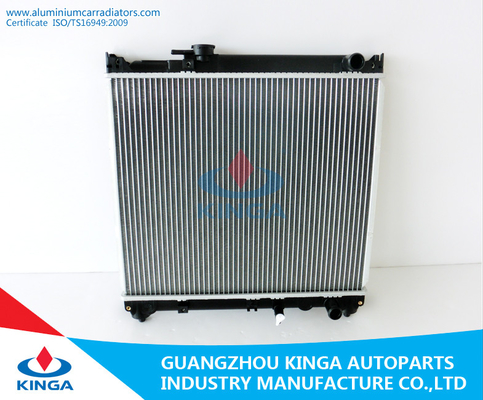 중국 Suzuki Vitara 88 - 97를 위한 일본 자동 보충 방열기 TD01 Oem 17700 56B01/56B02 협력 업체