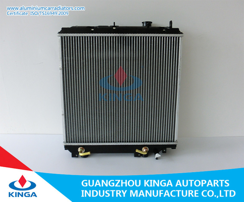 중국 Dyna RZY220/230 년 2001 자동차 전송을 위한 고성능 알루미늄 방열기 협력 업체