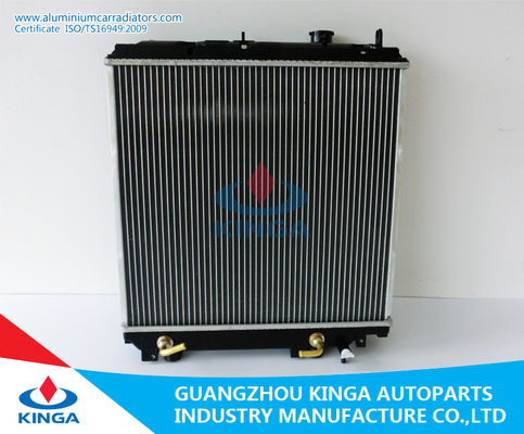 중국 알루미늄 방열기 수선 자동 방열기 성과에 Toyota Dany Rzy220/230 01 협력 업체