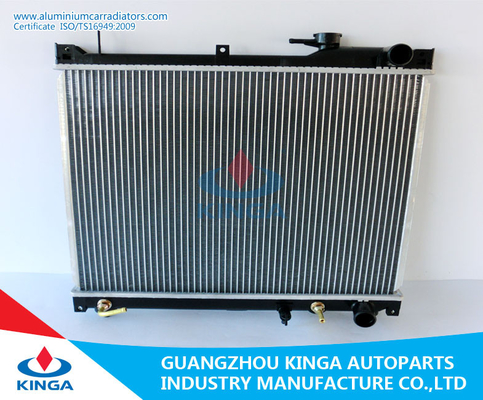중국 차는 OEM 1770066D11에 Suzuki 방열기 Suzuki Vitara 97를 분해합니다 협력 업체