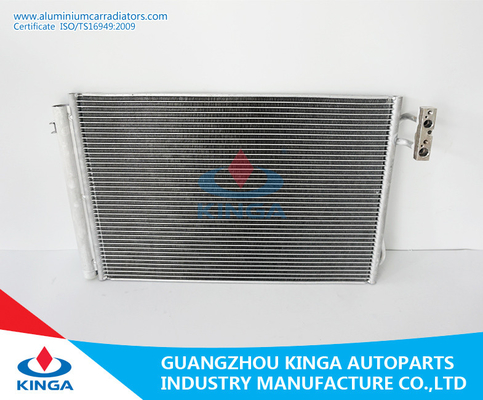 중국 BMW E90 2004 물은 자동 AC 콘덴서 냉각 장치 차 자동차 부속을 냉각했습니다 협력 업체