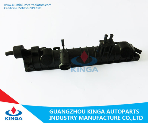 중국 55*374mm 플라스틱 물 탱크는 찬성된 Iso9001/Ts16949와 OPEL 2004 ASTRA H1.4/1.8I 방열기를 위해 맞았습니다 협력 업체