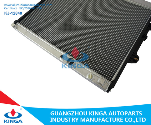 중국 고성능 알루미늄 차 방열기 OEM 16400-0L160/0L120/0L140 협력 업체