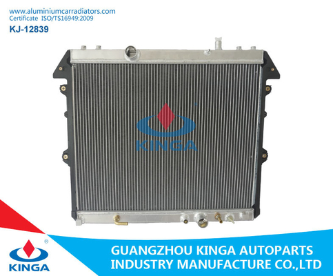 중국 도요타 예비 품목에 04 디젤 엔진 HILUX INNOVA를 위한 알루미늄 차 방열기 협력 업체