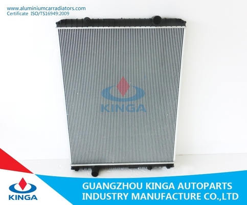 중국 고성능 알루미늄 차 방열기 KERAX'97-390 - MT PA 48 협력 업체
