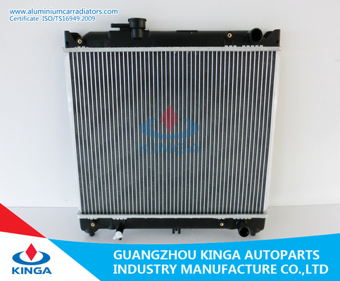중국 Suzuki VITARA를 위한 알루미늄 주문 차 방열기 '88 - 97 TA01 G16A OEM 17700-60A00/60A11/60A12 17700 - 85C01 협력 업체