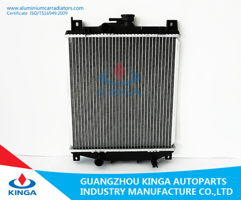 중국 SUZUKI 1991년 칼새과 1.0i/1.3i MT 방열기 팬 OEM를 위한 알루미늄 차 방열기 17700-80E00 협력 업체