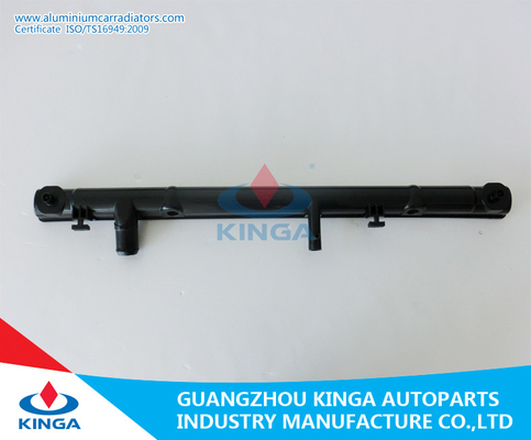 중국 Toyota Camry'03를 위한 직경 38mm 출구 방열기 플라스틱 탱크 - 06 ACV 30에 협력 업체
