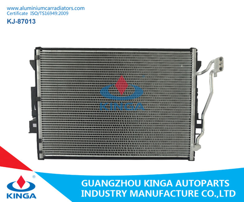 중국 알루미늄 차 방열기/자동 AC 콘덴서 냉각 장치 벤츠 CL 종류 OEM 2215010154 협력 업체