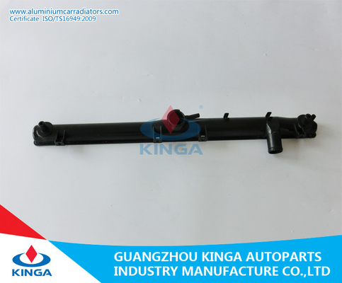 OEM BP4X-15-200A 방열기 플라스틱 탱크 MIATA/MX-5 99-04에 협력 업체