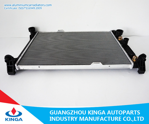 OEM 2045000403/1503/2803와 가진W212/204'09에 C 종류 W204'07-AT/E-CLASS를 위한 벤츠 방열기 협력 업체