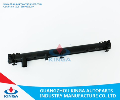 Suzuki Vitara'88-97 TD01 방열기 플라스틱 탱크 냉각액 회복 탱크 17700-56B10/56B12 협력 업체