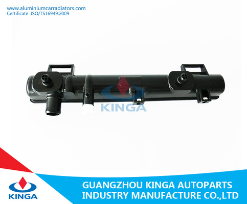 PA66 SUZUKI ALTO'02- 1.1i 튼튼한 차 예비 품목을 위한 플라스틱 방열기 탱크 협력 업체