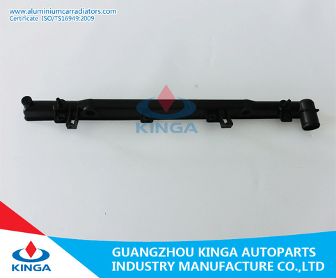 6*717 mm PA66 + GF30 Subaru Impreza 08-12를 위한 플라스틱 방열기 끝 탱크에 협력 업체