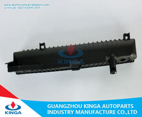 OEM 140 500 W140/300SE'91-92를 위한 0303/0403의 자동차 부속 플라스틱 벤츠 방열기 측 탱크에